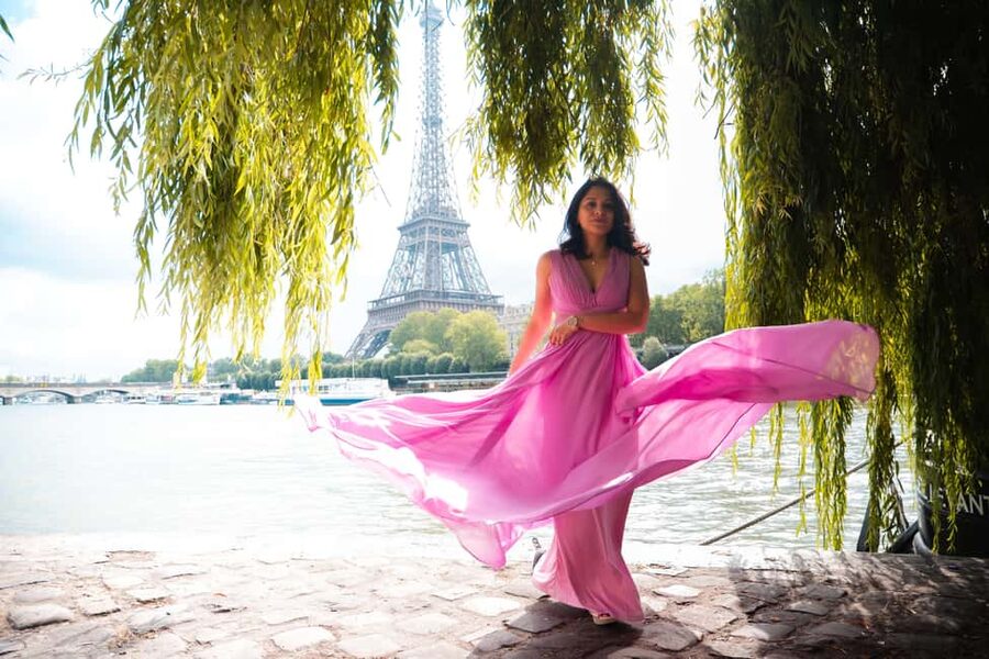 Paris: Private Photoshoot Near the Eiffel Tower - Key things that make this shoot worth it