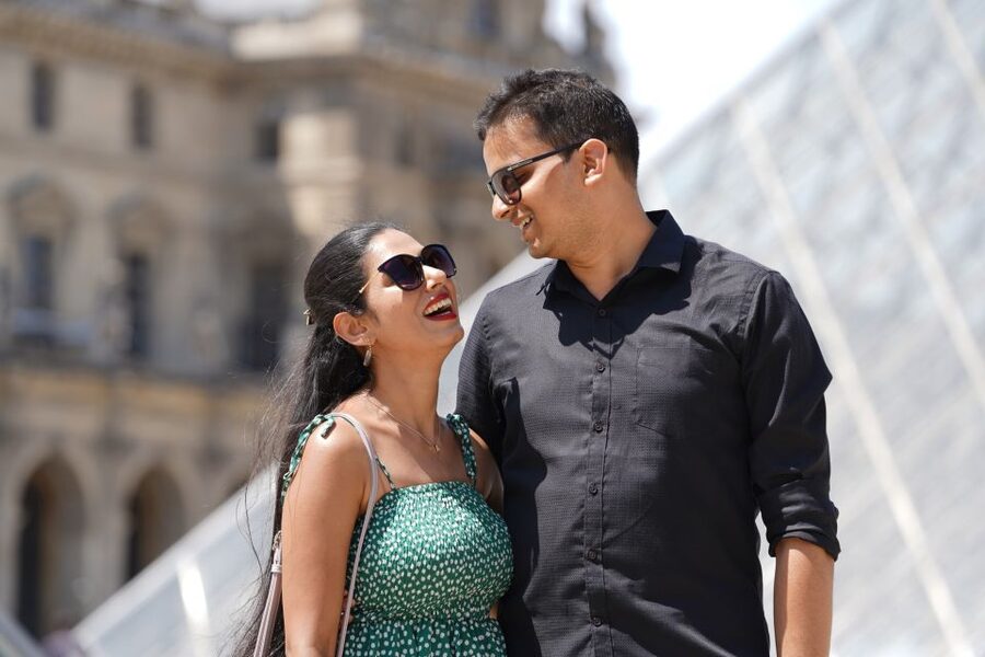 Paris: Private Photoshoot Outside the Louvre Museum - The Louvre photo stop: where the angles really matter