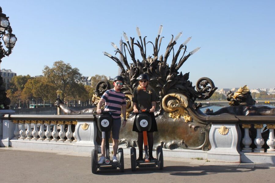 Paris: Private Sightseeing Segway Tour - Key highlights at a glance