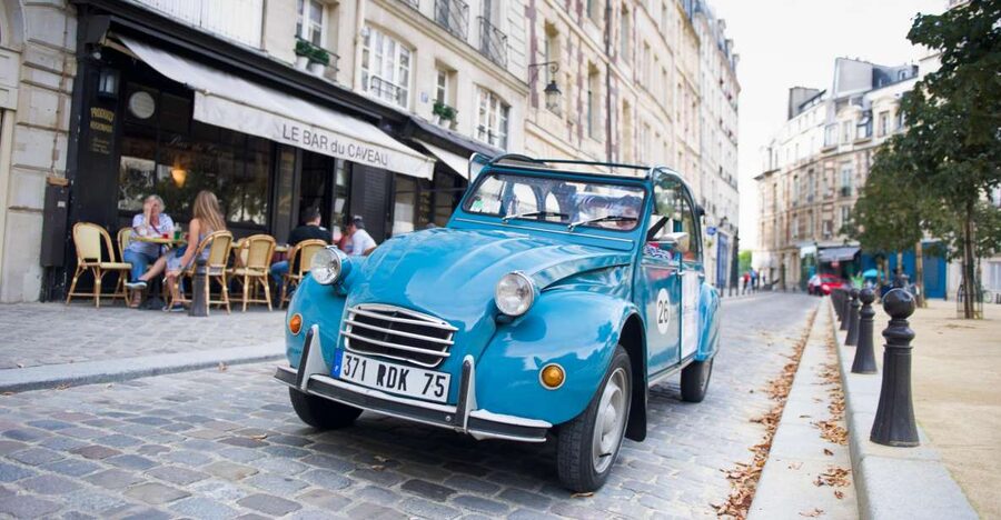 Paris: Private Sightseeing Tour in Citroën 2CV - Pickup in central Paris, then you hit the streets fast