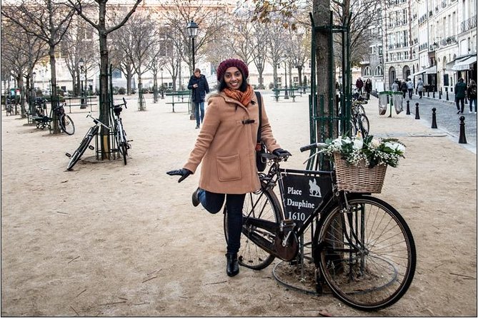 Paris Private Walking Tour with a Personal Photographer - Comfort, Weather, and Walking Pace in Central Paris