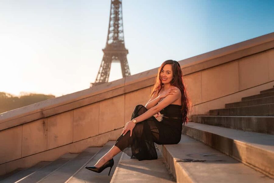 Paris: Professional Photoshoot with the Eiffel Tower - What to Bring (So You Do Not Lose Time)