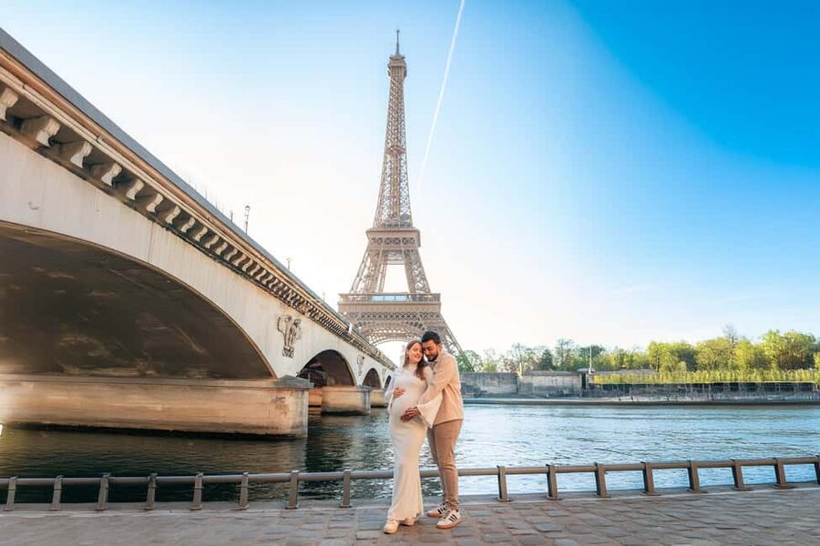 Paris: Professional Photoshoot with the Eiffel Tower - Timing, Weather, and Real-World Planning