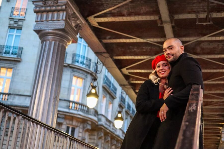 Paris: Romantic Photoshoot for Couples - Why this Eiffel Tower couples shoot works