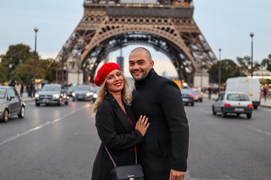 Paris: Romantic Photoshoot for Couples - Who should book this, and who should skip it