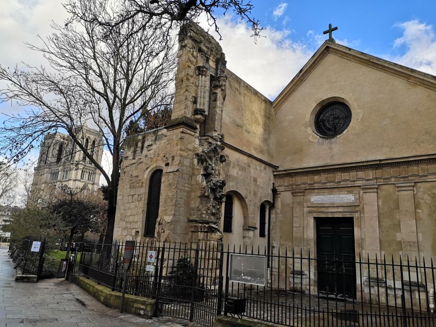Paris: Romantic Piano Concert at Saint-Julien-le-Pauvre - Key highlights worth planning around