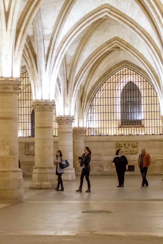 Paris: Sainte-Chapelle and Conciergerie Combined Tickets - Choosing your order: start at Sainte-Chapelle or the Conciergerie