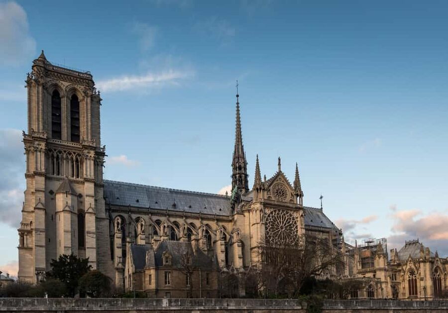Paris: Sainte-Chapelle Entry with Notre Dame Outdoor Tour - Notre-Dame from the street: the 1-hour walk that puts the 2019 fire in context