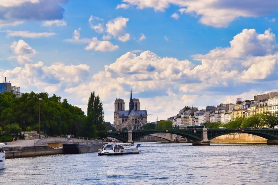 Paris: Seine Cruise with Snack/Optional Eiffel Tower Ticket - The “2 to 3 hours” reality check