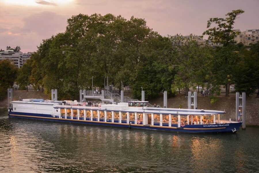 Paris: Seine River Cruise & Brunch - Terrace Vs Air-Conditioned Lounge: Your View Strategy
