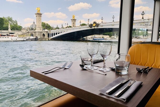 Paris Seine River dinner cruise from Alexandre III bridge - The Big Picture: Value, Timing, and What This Cruise Is Best At