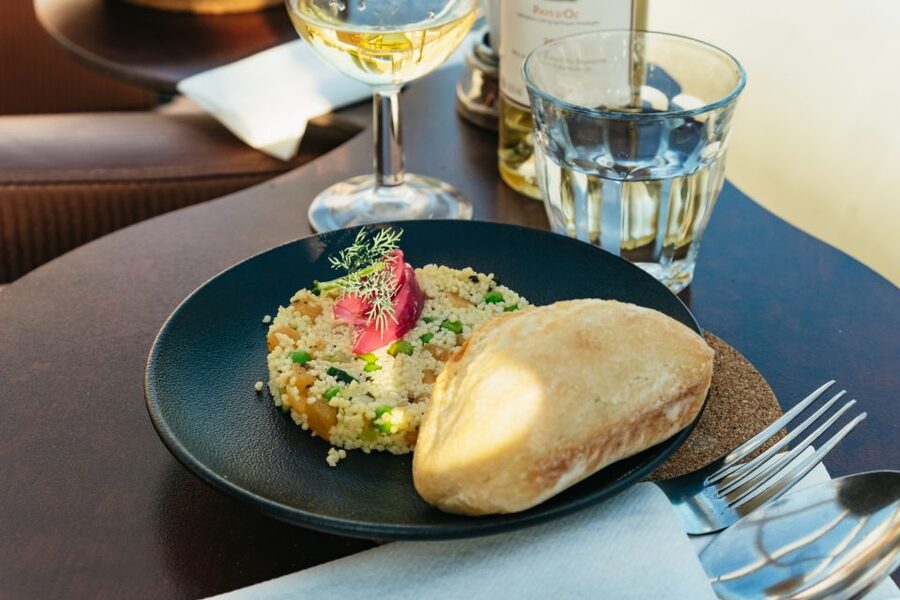 Paris: Seine River Panoramic Views Dinner Cruise - FAQ