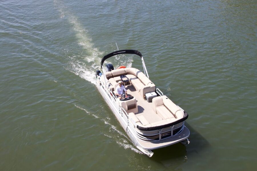 Paris: Seine River Private Guided Pontoon Boat Cruise - Price and value for a group up to 6