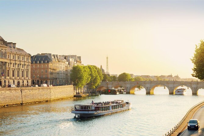 Paris: Seine River Sightseeing Sunset Cruise with Champagne - Key Moments and Practical Wins