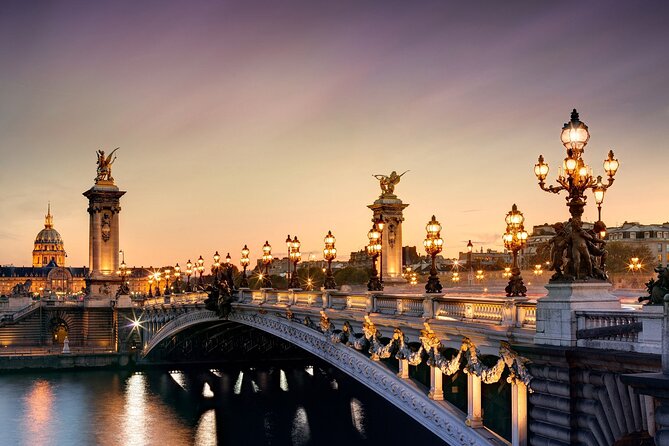 Paris: Seine River Sightseeing Sunset Cruise with Champagne - Setting Off From Vert-Galant Square (and Avoiding the Wrong Bridge)