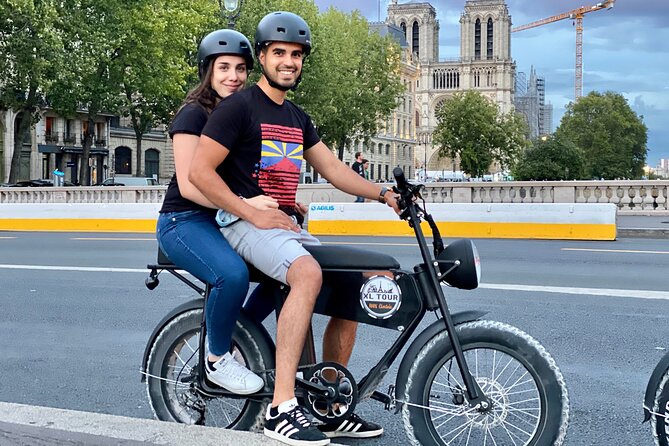 Paris Sightseeing Family Friendly Guided Electric Bike Tour - Two hours of Paris without the long walk