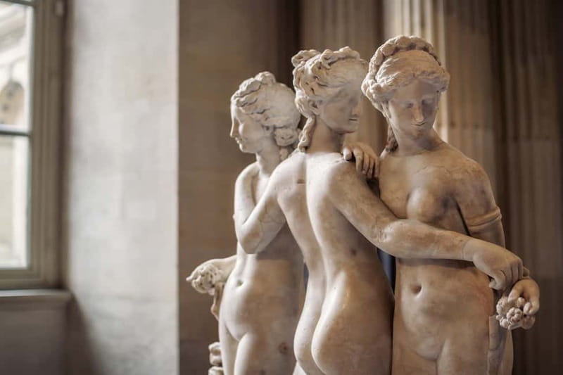 Paris: Skip-the-Line Louvre Highlights Tour with Mona Lisa - What skip-the-line really means inside the Louvre