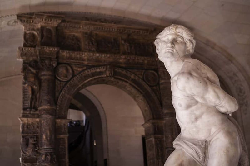 Paris: Skip-the-Line Louvre Highlights Tour with Mona Lisa - The highlight route: Mona Lisa, Venus de Milo, and the statues everyone talks about
