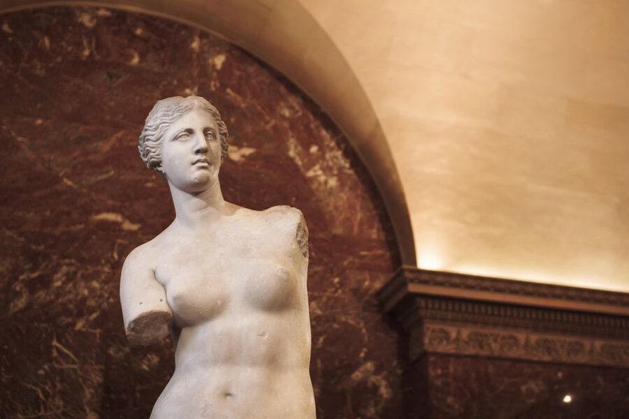 Paris: Skip-the-Line Louvre Highlights Tour with Mona Lisa - Stop by stop: how the tour unfolds, without wasting your time