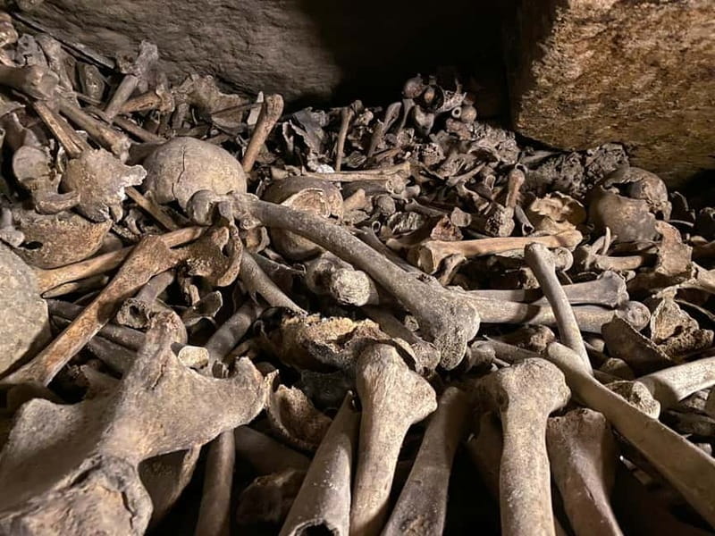 Paris: Small-Group Catacombs Tour with Skip-the-Line Entry - Practical Tips For A Smooth 1.5 Hour Catacombs Visit