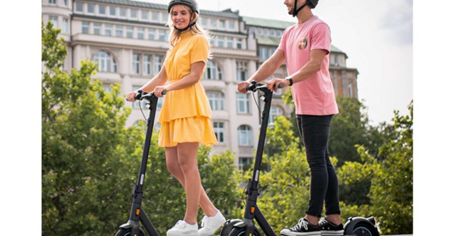 Paris: Small-Group E-Scooter Tour with a Local Guide - Meeting at Guide N’ Ride, then getting comfortable on the scooter