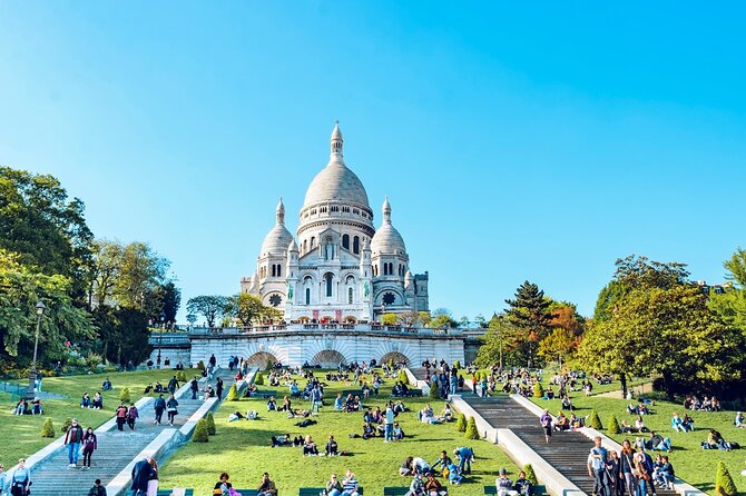 Paris: Small Group Moulin Rouge &Sacré Cœur Montmartre Tour - Starting at Pl. Blanche, then letting Montmartre do the work