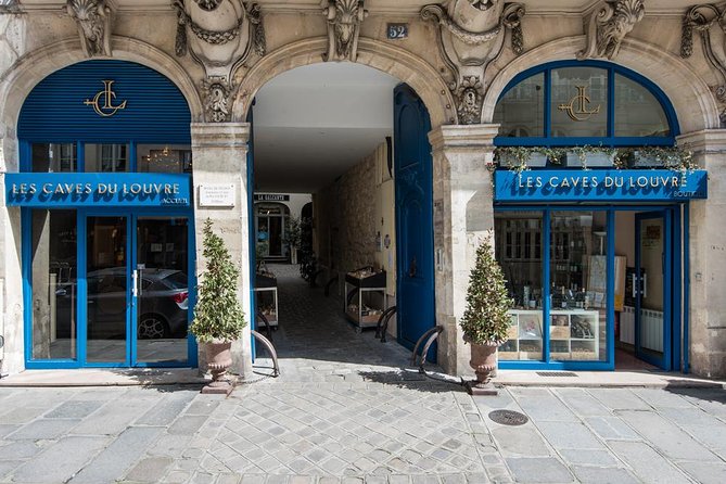 Paris - Ten Wines and Ten Cheeses Tasting in a Royal Cellar - Key highlights at a glance