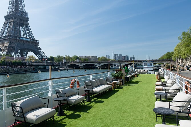 Paris Theo Boat Seine River Italian Trattoria Style Dinner Cruise - Service and Check-In: What Helps, What to Watch