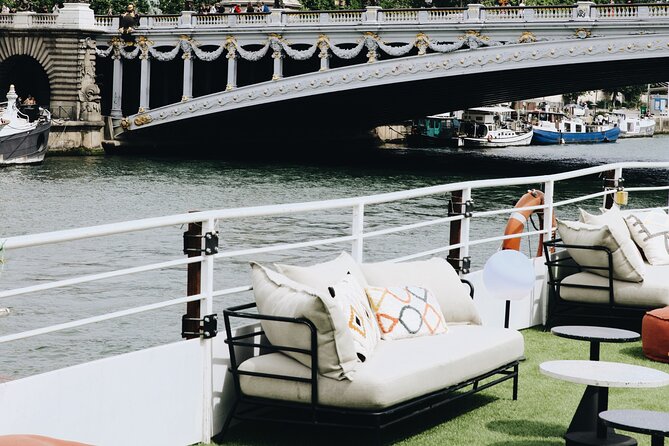 Paris Theo Boat Seine River Italian Trattoria Style Dinner Cruise - The Sights You’ll Pass, and Why Each One Feels Special