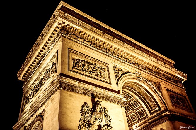 Paris Tootbus Festive Christmas Lights Tour - Place Vendôme and Place de la Concorde: a night stroll of power and power changes