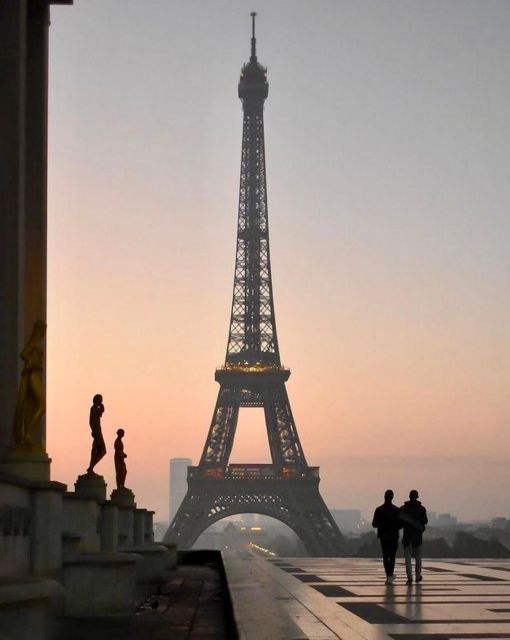 Paris Top Sights Half Day Walking Tour with a Fun Guide - Walking reality check: how to dress and how to pace yourself