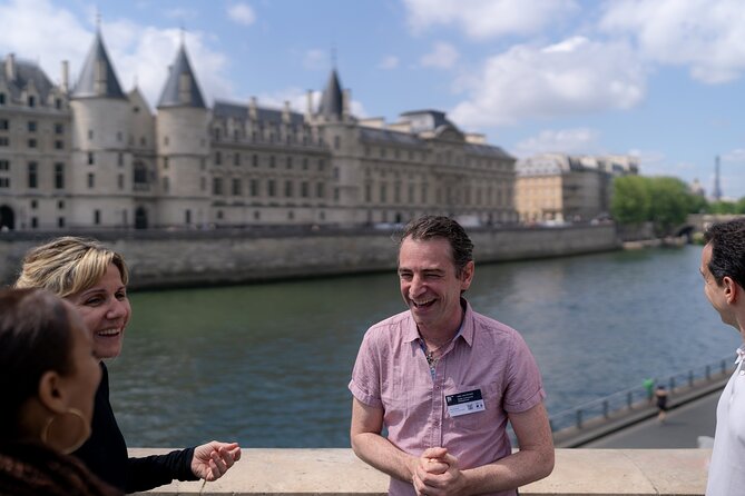 Paris Uncovered: Unique Guided Walking Tours with a Twist - How Paris Uncovered Works, and How to Choose Your Neighborhood