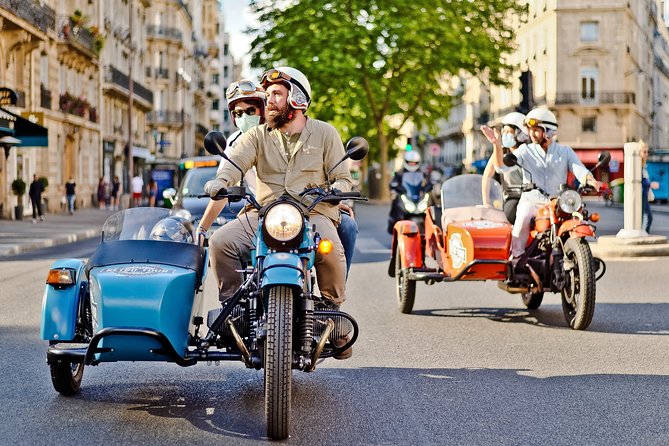Paris Vintage Sidecar Tour – Emily in Paris highlights - Riding setup, helmets, and the one physical tradeoff