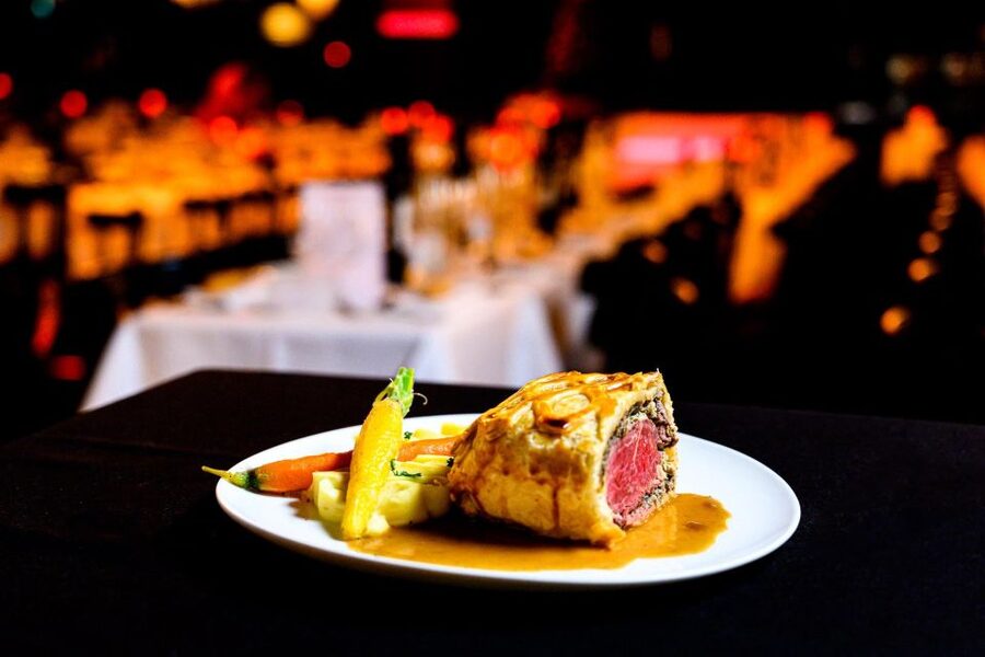 Paris: VIP Dinner and Cabaret Show at Paradis Latin - Who this is best for in Paris
