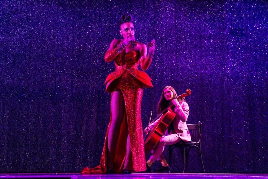 Paris: VIP Dinner and Cabaret Show at Paradis Latin - Should you book Paradis Latin VIP Dinner and Cabaret?