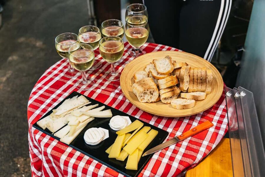 Paris: Walking Food Tour with Cheese, Wine and Delicacies - Key takeaways before you go