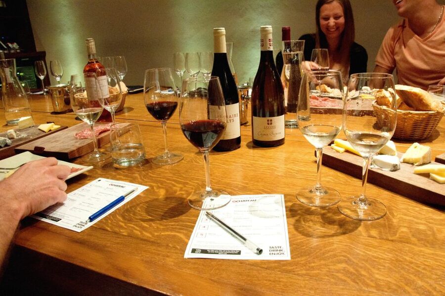 Paris: Wine and Cheese Lunch - Regional Variety: From Champagne to Bordeaux, and Why That Bread-and-Cheese Timing Matters