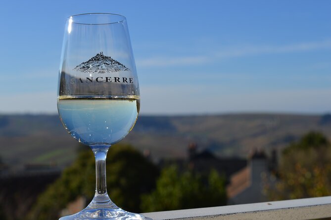Paris Wine Day Tours exclusive wine tour in the Sancerre area - The Lunch Deal: French 3-Course Meal With Wine, Water, and Coffee