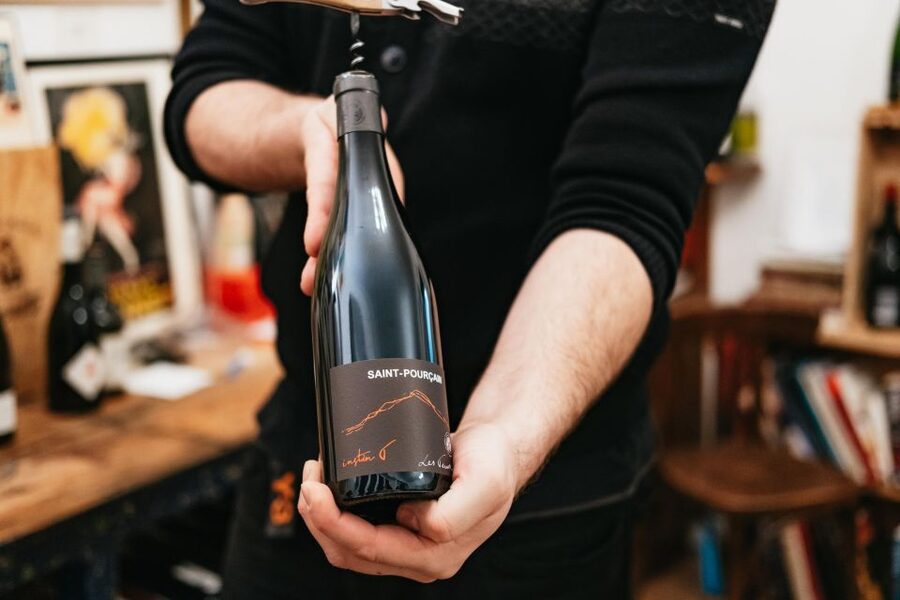 Paris: Wine Tasting Experience with 6 Wines and Cheese Board - How to get more from the tasting (without overthinking it)
