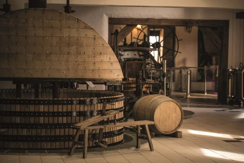 Passy-Grigny: Chocolate and Champagne Tasting Tour - Getting there: small village, simple plan