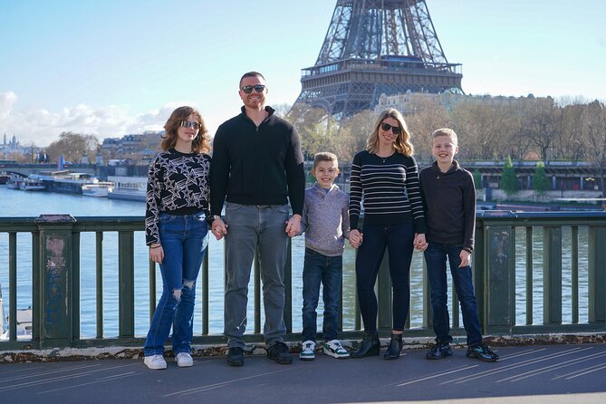 Photo Session in Paris - Photographer at the Eiffel Tower - Meeting at Musée de la Marine: Simple Start, Clear End