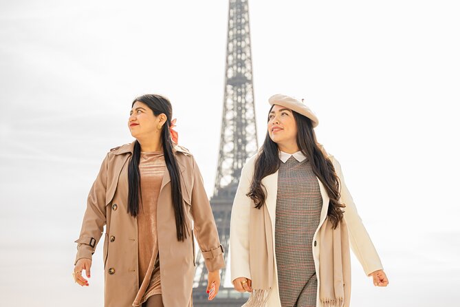 Photoshoot in Paris - Eiffel Tower - Practical Tips Before You Go (So You Look Relaxed in 30 Minutes)