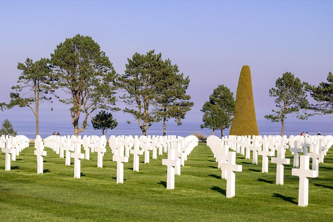 Pointe du Hoc,Omaha Beach, American Cemetery - Day trip from Paris to Normandy - Pointe du Hoc cliffs: where the attack plan mattered