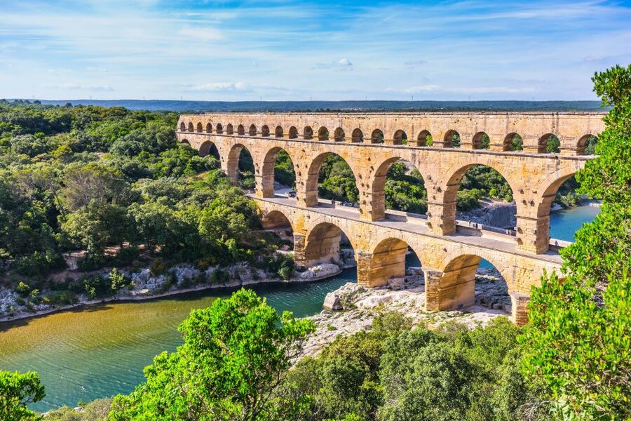 Pont du Gard, Uzès & Nîmes: Half-Day Tour with Entry Fees - Value for $94: When This Is a Smart Booking