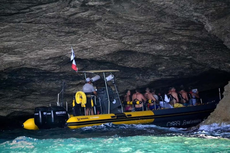 Porto-Vecchio : Boat Trip to Lavezzi, Caves & Bonifacio - Piantarella bay break, coffee and canistrelli in shallow water