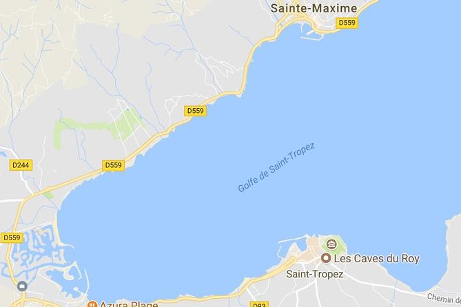 Private Boat Charter in the Bay of St Tropez - Stop 3: Plage des Canoubiers, Millionaires Bay, for the longest water-sports block