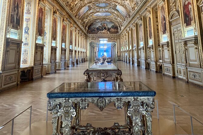 PRIVATE Louvre Wonders & Hidden Treasures Visit - Why this private Louvre tour feels calmer