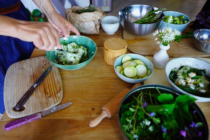 Private Market Tour and Cooking Class in Annecy with a Local - Who should book this Annecy food experience