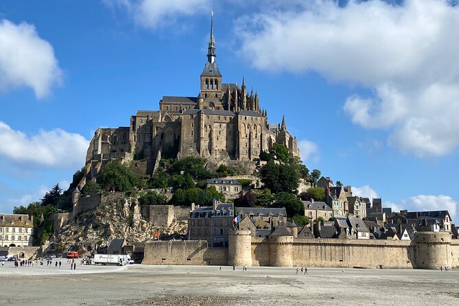 Private Mont Saint-Michel, Normandy D-Day Express trip from Paris - Overlord Museum and Omaha Beach: where D-Day becomes human-scale