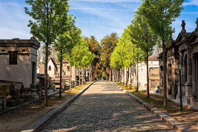 Private Père Lachaise Cemetery Walking Tour - How the Route Helps You See More Without Feeling Rushed